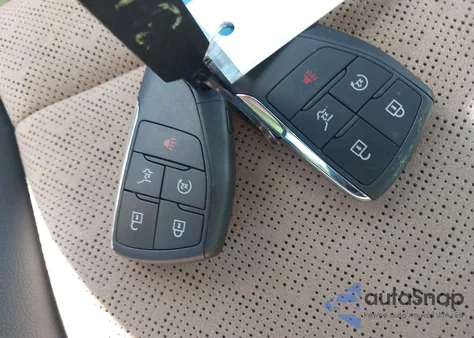 2025 Chevrolet Equinox Awd Activ z USA, uszkodzony, nr VIN 3GNAXSEG7SL165977